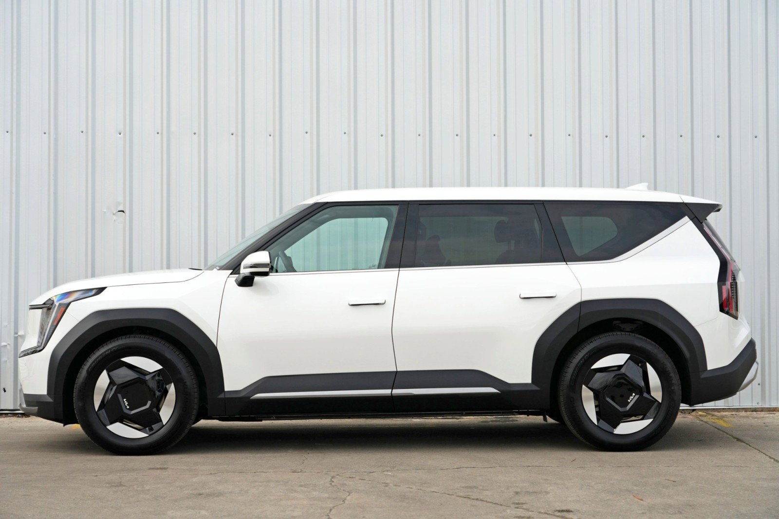 Used 2024 Kia EV9 Light Long Range image 8