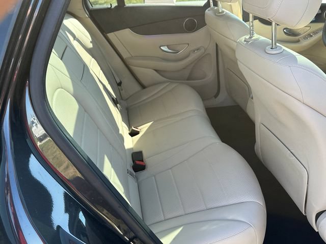 Used 2021 Mercedes-Benz GLC 300 4MATIC w/ Driver Assistance Package image 10