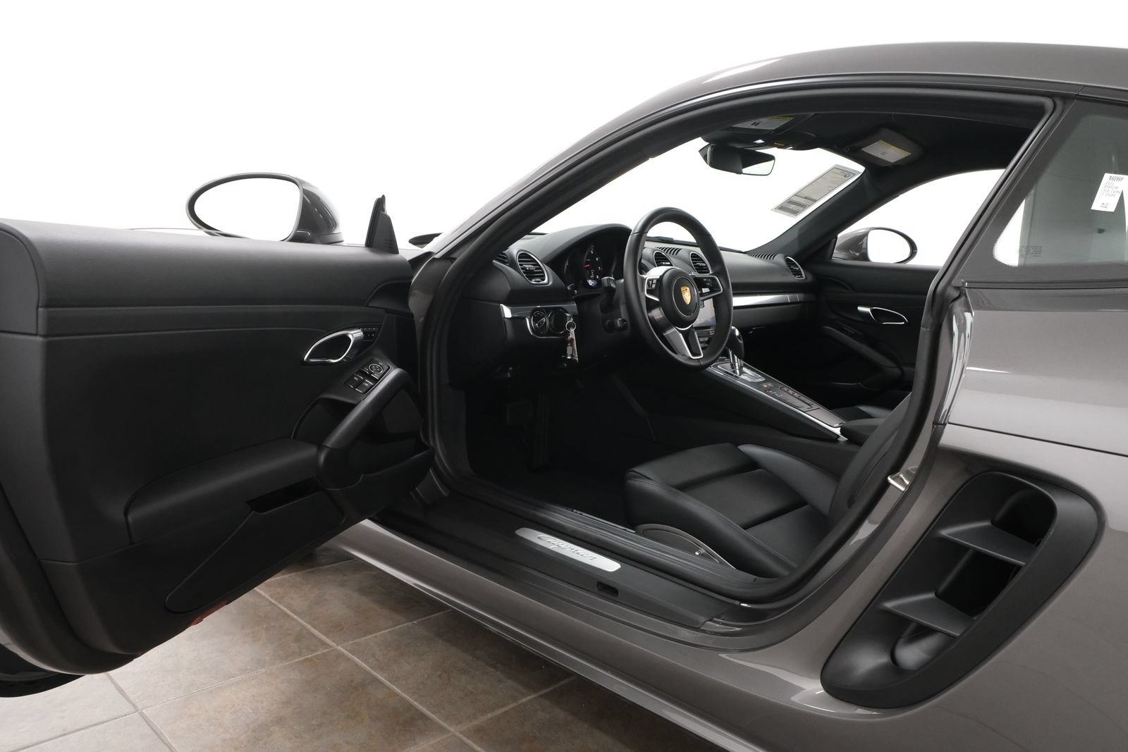 Used 2021 Porsche 718 Cayman RWD image 23