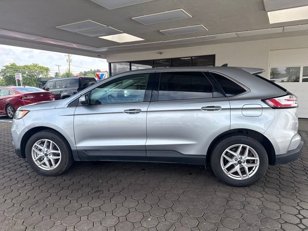 Used 2024 Ford Edge SEL w/ Convenience Package AWD/4WD image 9