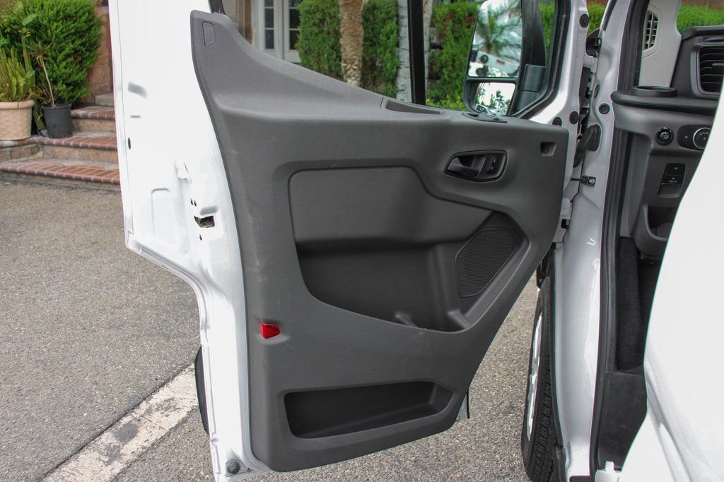 Used 2021 Ford Transit 350 XLT image 17