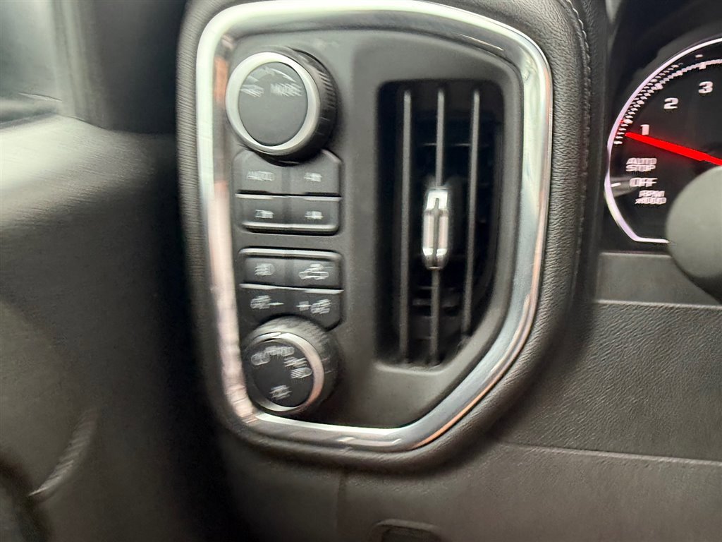 Used 2021 Chevrolet Silverado 1500 RST image 25