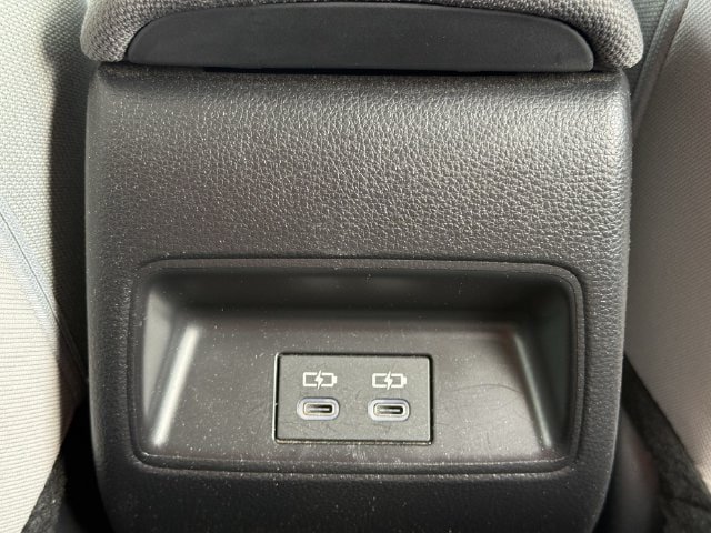 Used 2025 Toyota Corolla LE FWD image 27