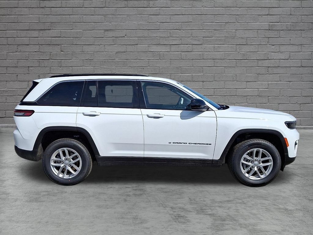 New 2026 Jeep Grand Cherokee Laredo X AWD/4WD image 9