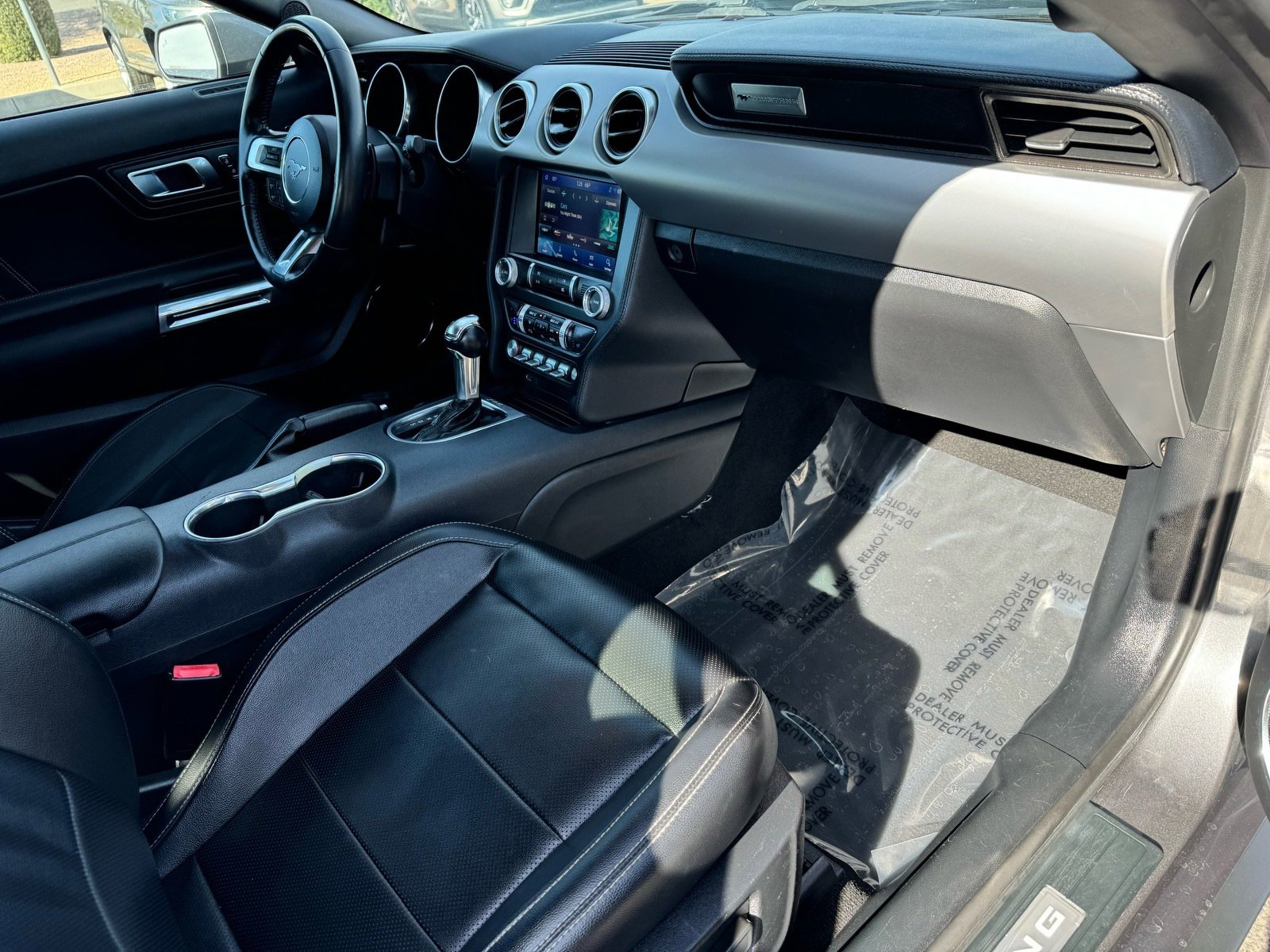 Used 2021 Ford Mustang Premium image 10