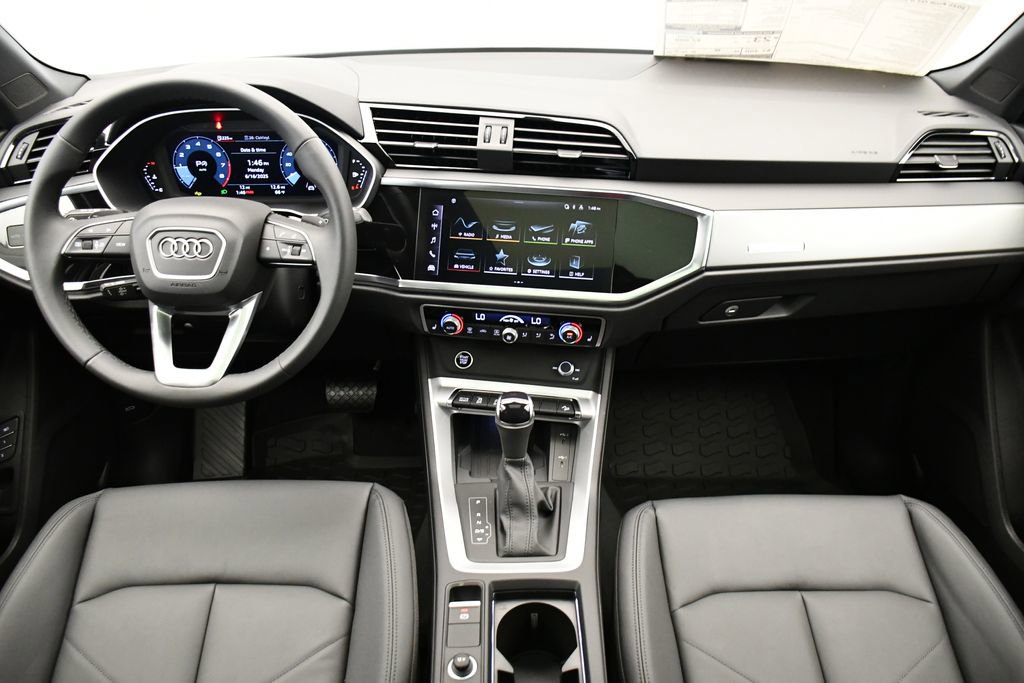 Used 2025 Audi Q3 2.0T Premium w/ Convenience Package image 19