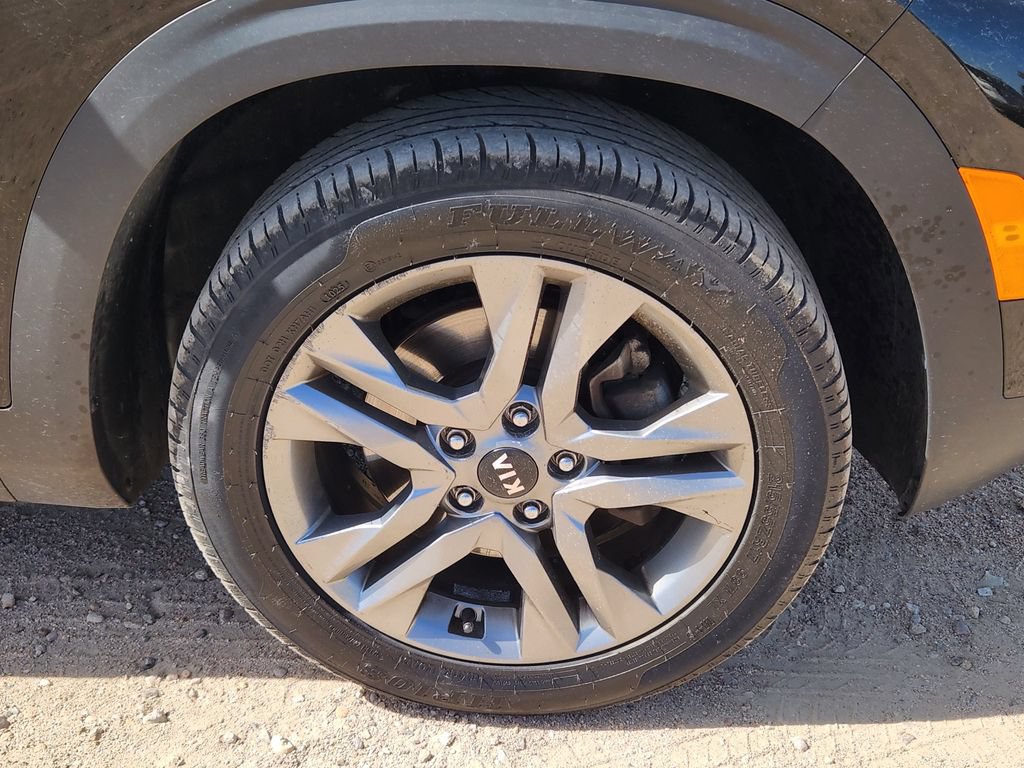 Used 2021 Kia Seltos S AWD/4WD image 15