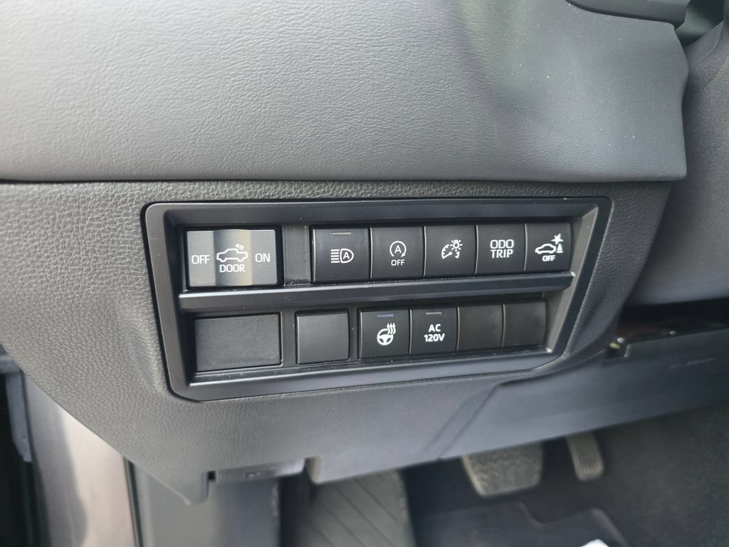 Used 2023 Toyota Tundra Platinum RWD image 32