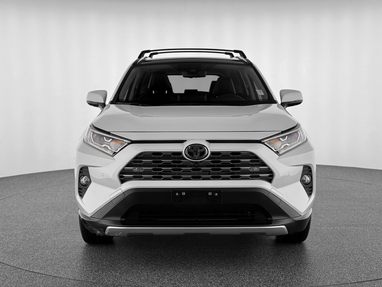 Used 2020 Toyota RAV4 Limited image 9