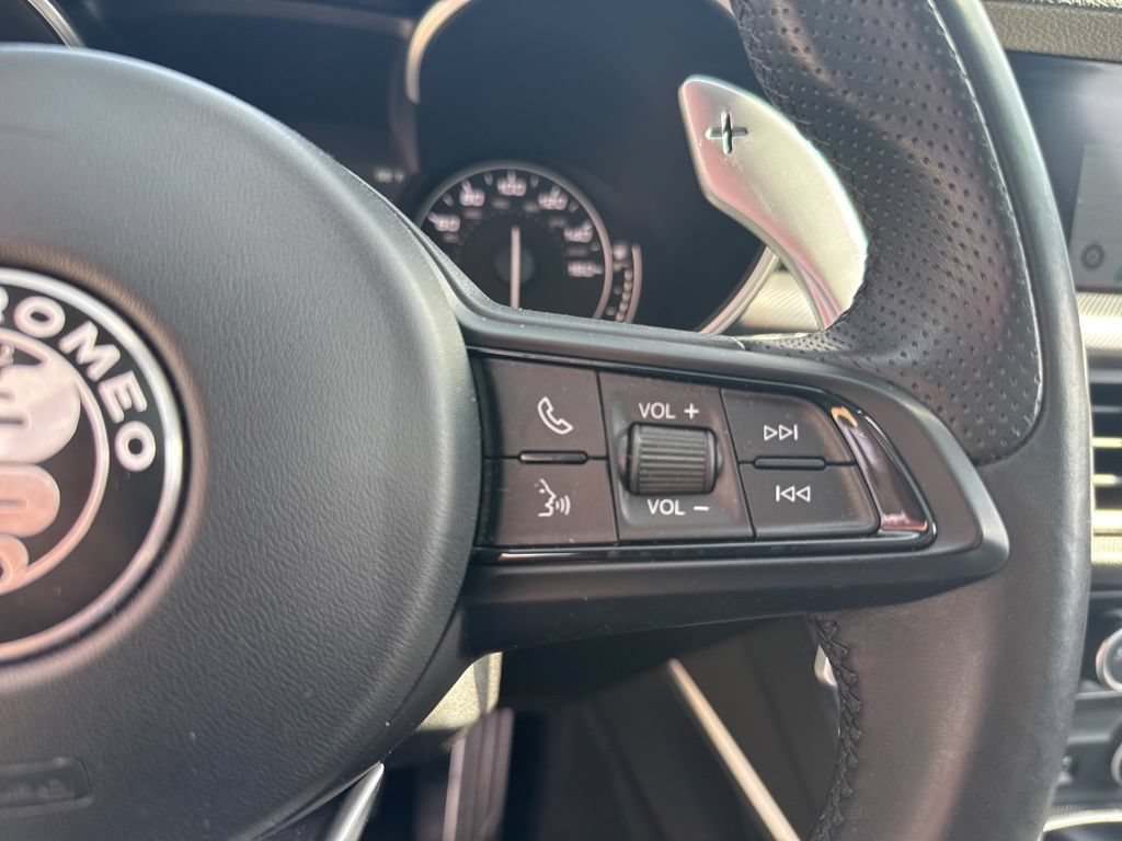 Used 2022 Alfa Romeo Stelvio Veloce AWD/4WD image 37