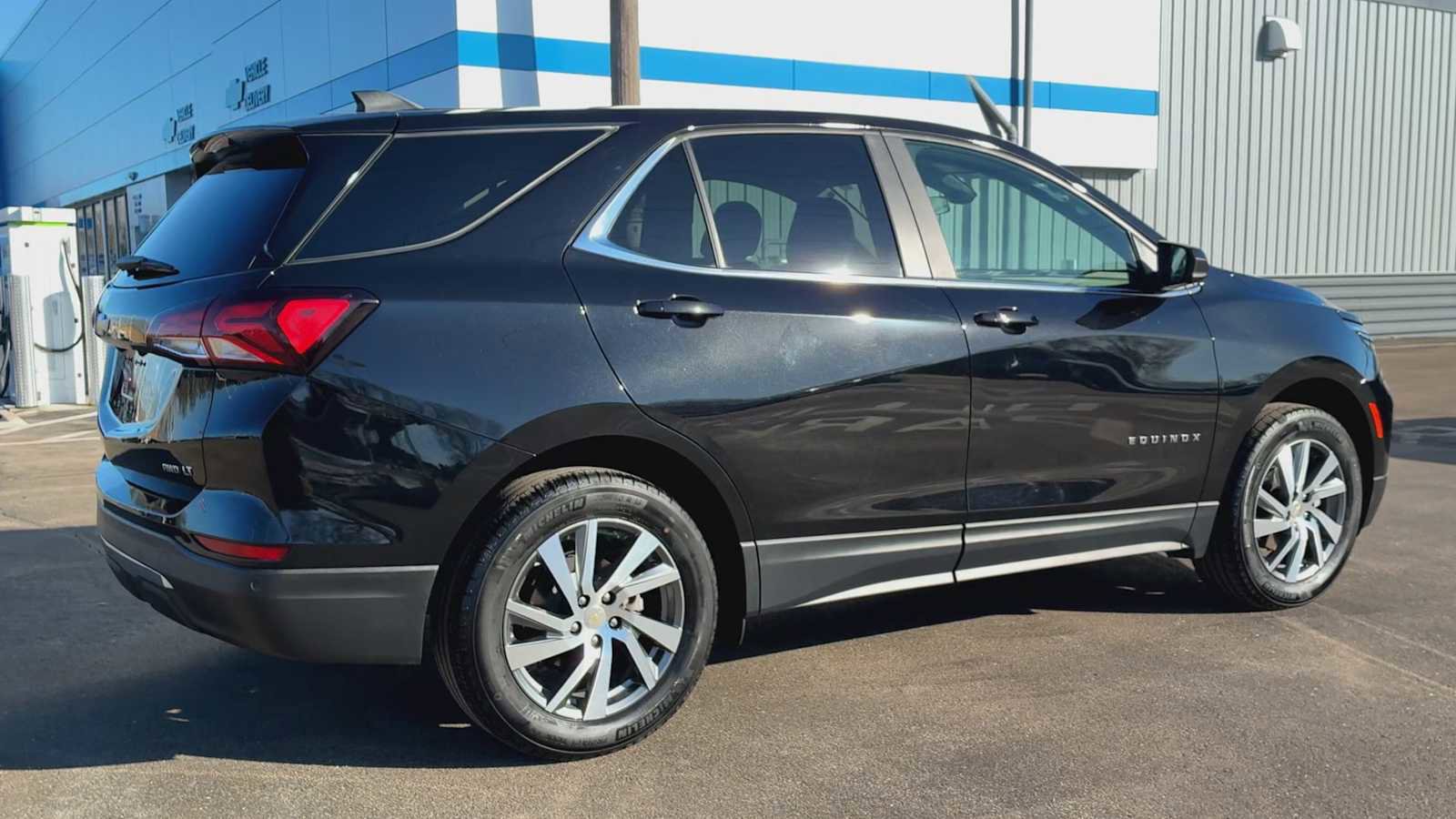 Certified 2024 Chevrolet Equinox LT image 2