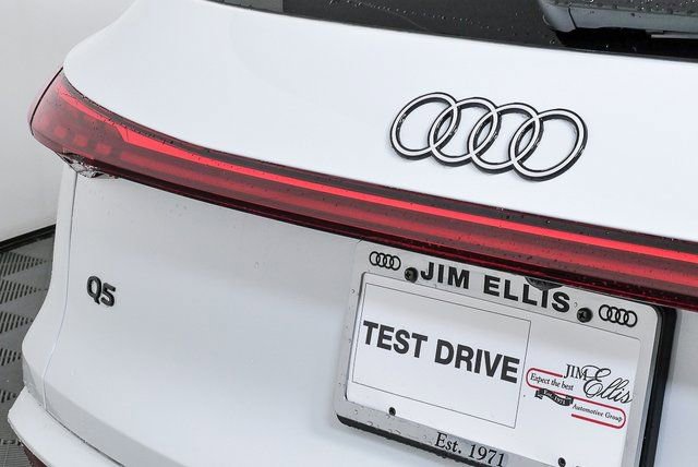 New 2025 Audi Q5 Premium Plus AWD/4WD image 37