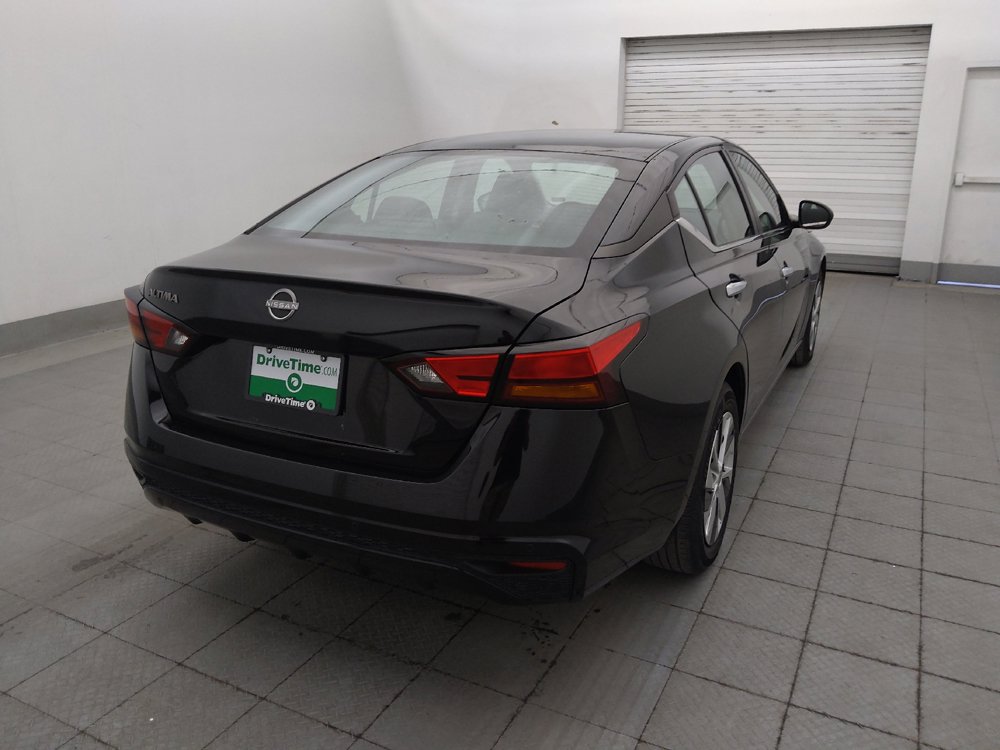 Used 2024 Nissan Altima 2.5 S FWD image 9