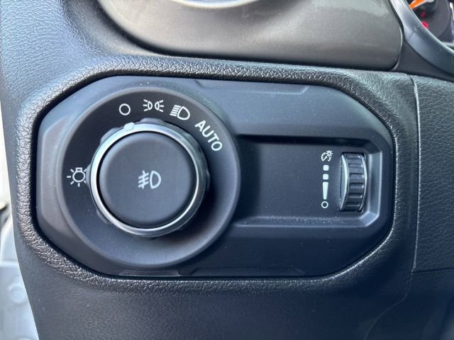 Used 2023 Jeep Wrangler Unlimited Sahara AWD/4WD image 25