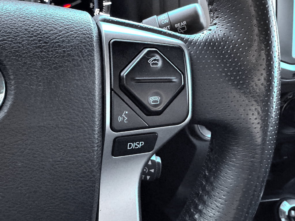 Used 2016 Toyota 4Runner SR5 AWD/4WD image 22