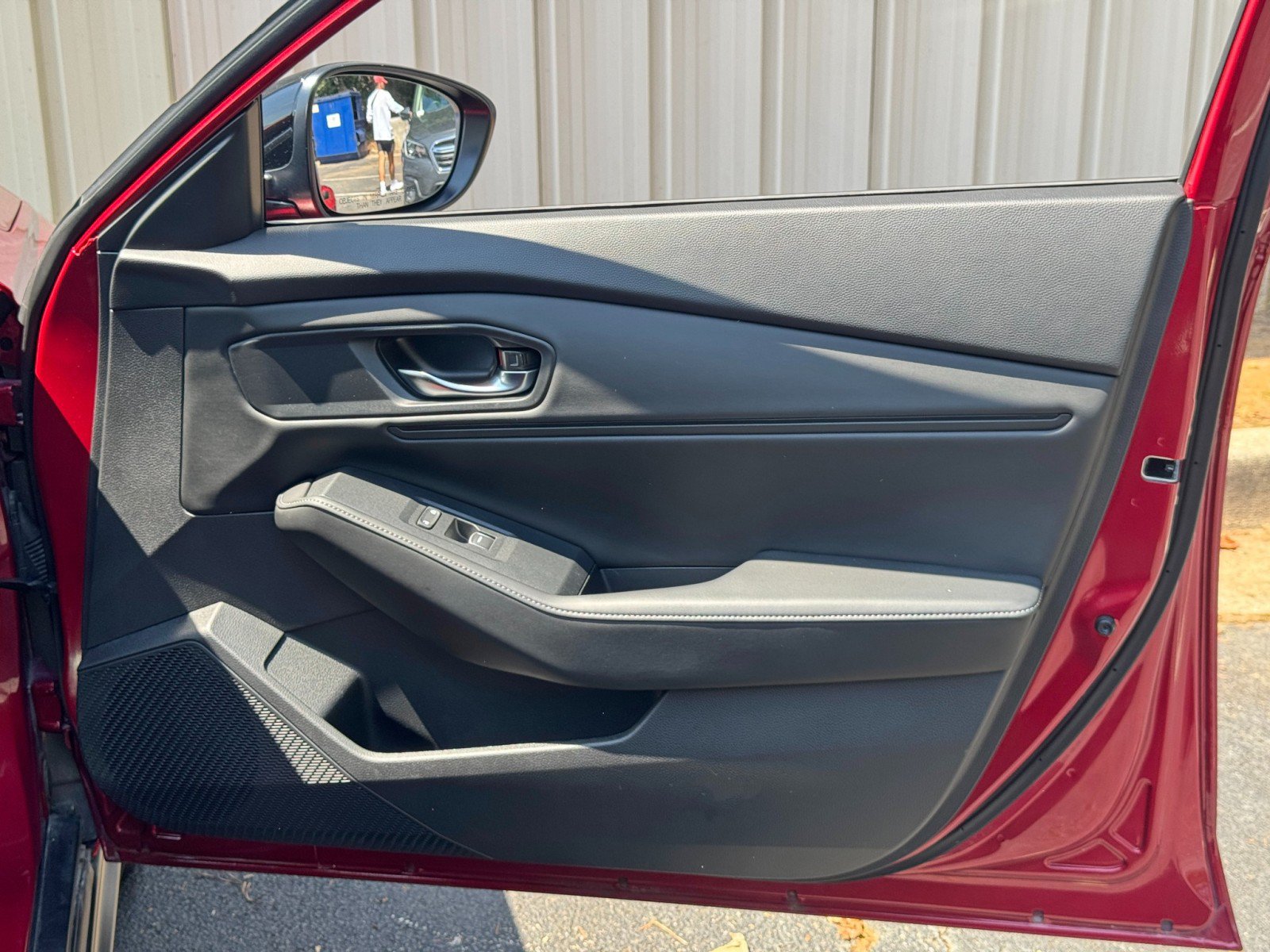 Used 2023 Honda Accord Sport image 40