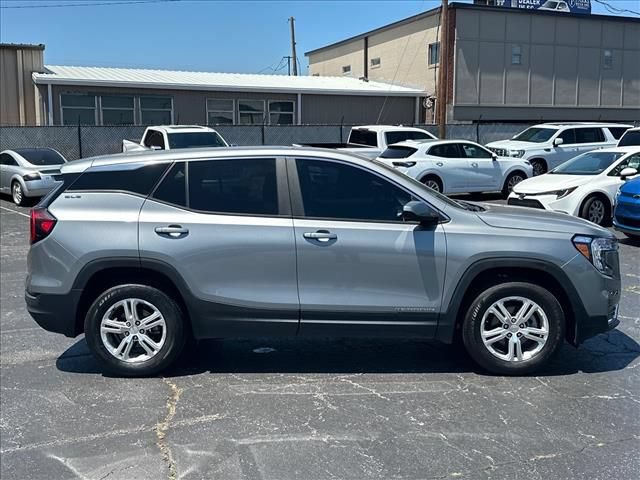 Certified 2024 GMC Terrain SLE AWD/4WD image 12