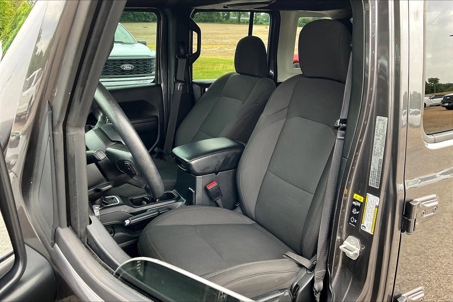 Used 2023 Jeep Wrangler Willys image 7