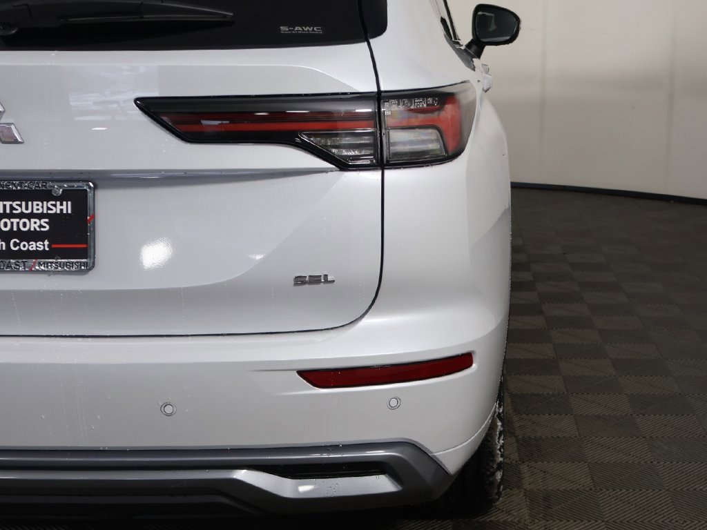 New 2026 Mitsubishi Outlander SEL image 21
