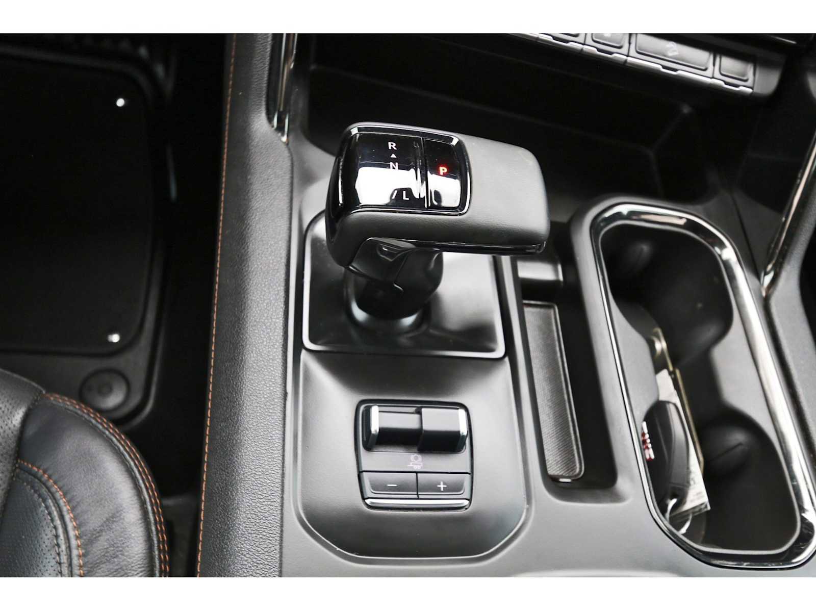 Used 2024 GMC Sierra 1500 AT4 w/ Technology Package image 24