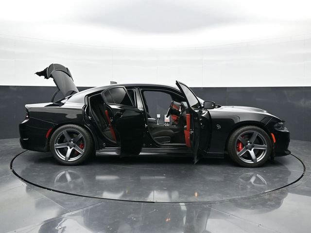 Used 2018 Dodge Charger SRT Hellcat w/ Harman/Kardon Audio Group RWD image 39