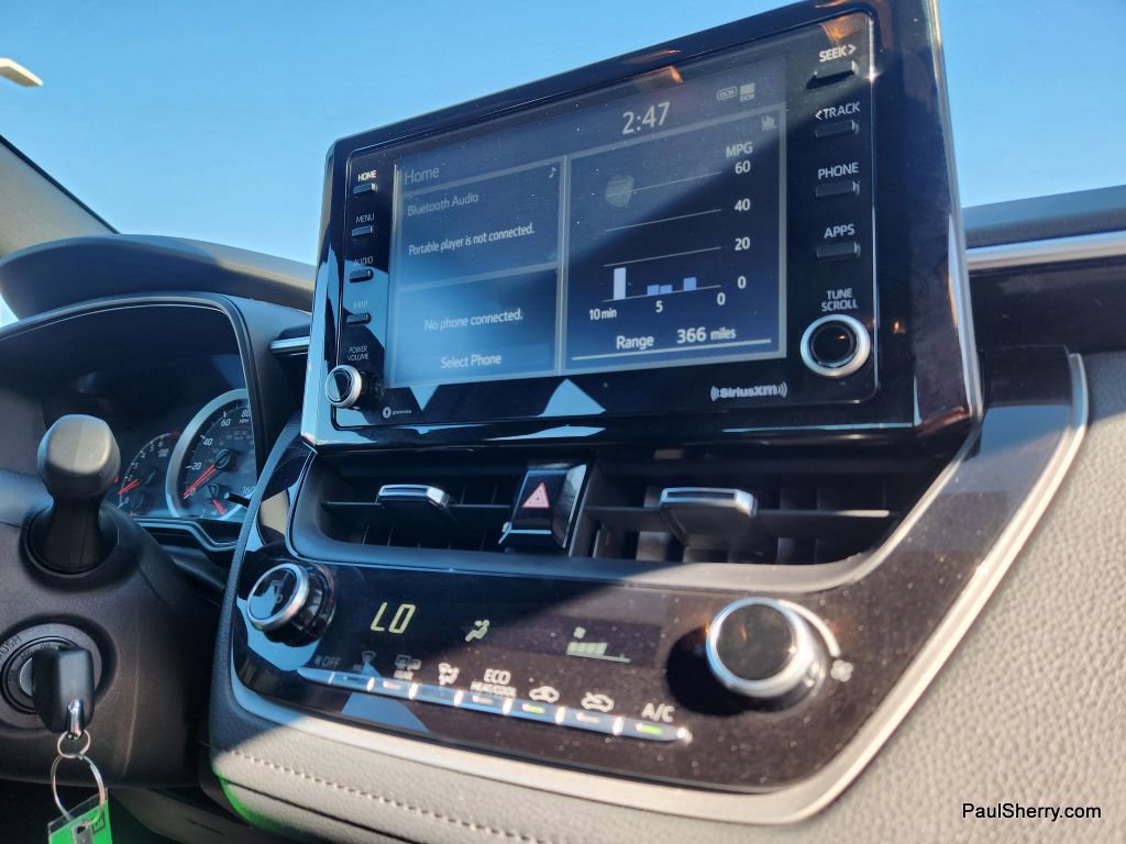 Used 2022 Toyota Corolla SE image 32