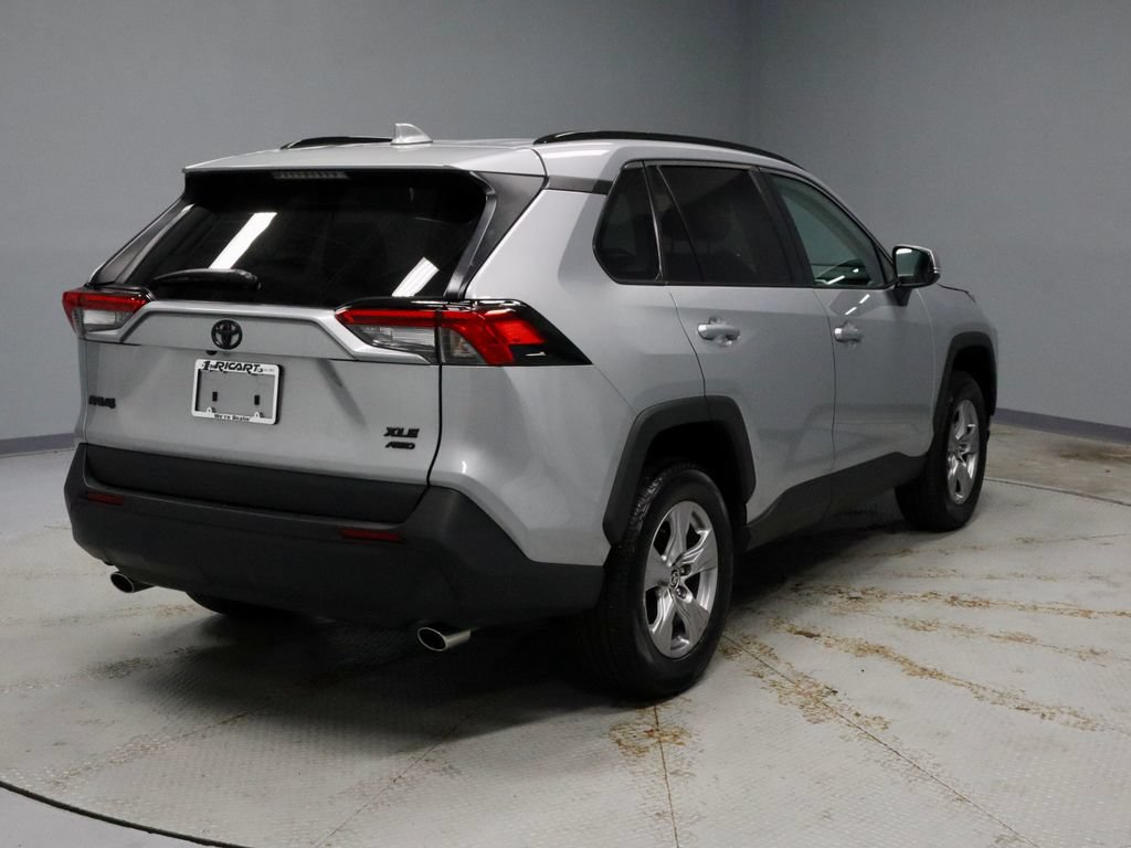 Used 2025 Toyota RAV4 XLE w/ Convenience Package AWD/4WD image 12