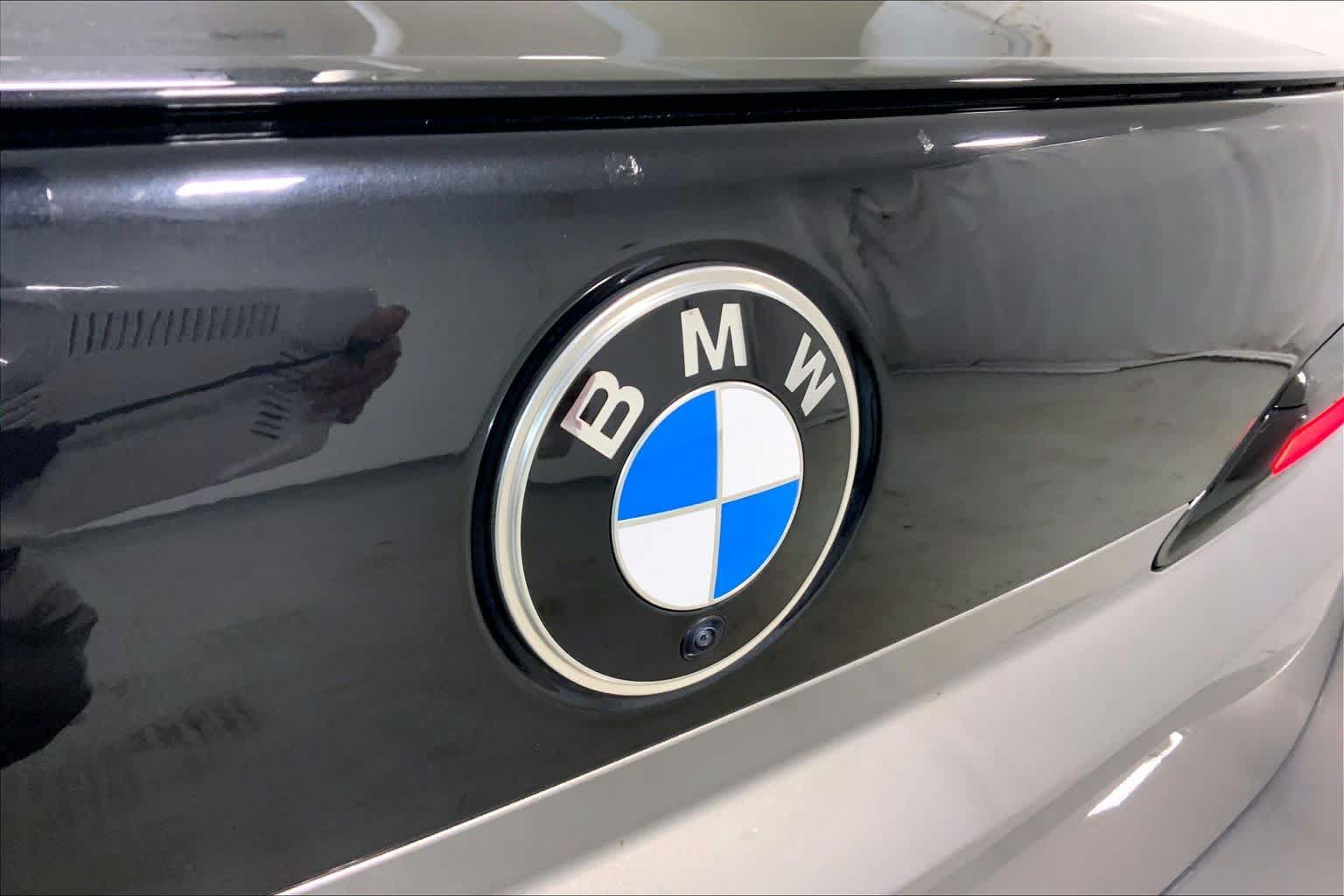 Used 2023 BMW 760i xDrive AWD/4WD image 30