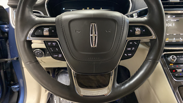 Used 2018 Lincoln Continental Reserve AWD/4WD image 16