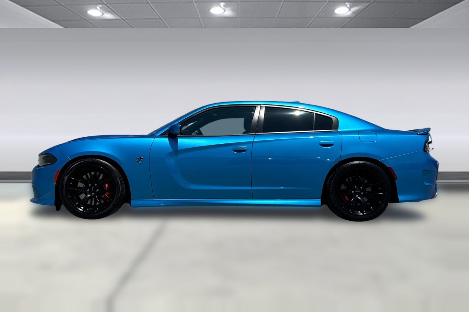 Used 2016 Dodge Charger SRT Hellcat w/ Harman/Kardon Audio Group RWD image 2