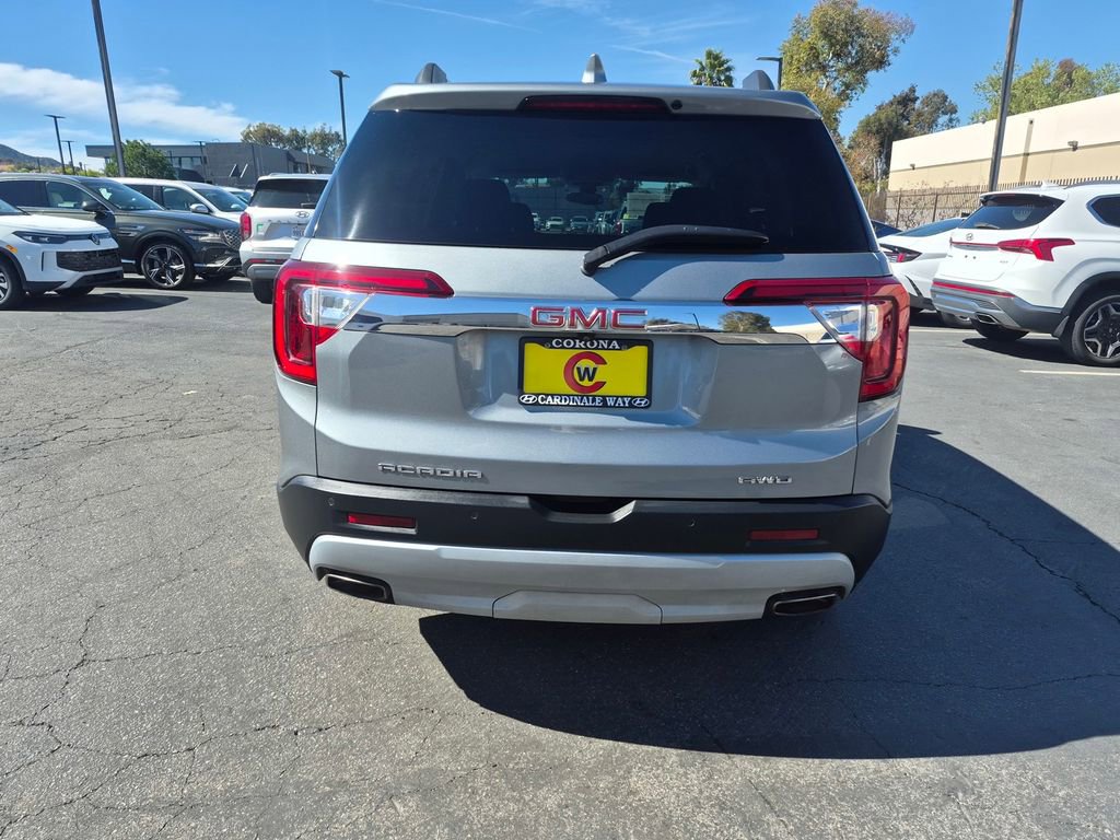 Used 2023 GMC Acadia SLE w/ Driver Convenience Package image 6