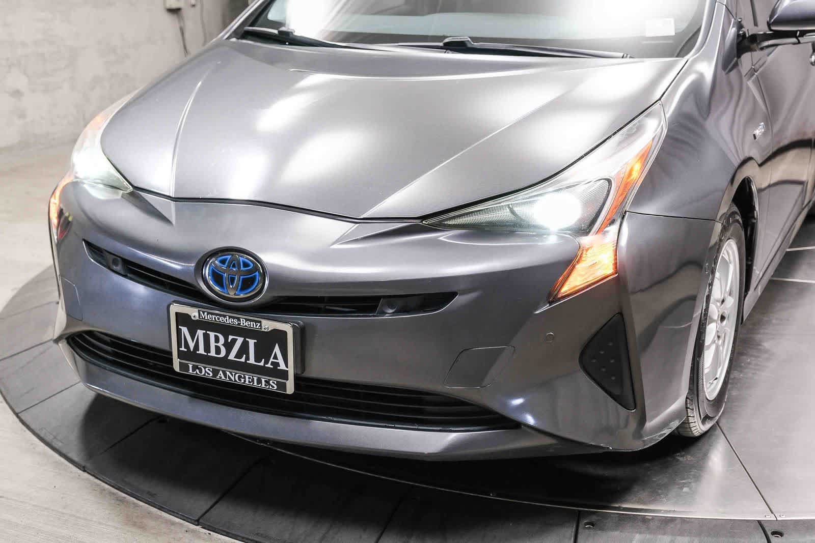 Used 2017 Toyota Prius Four w/ Advanced Technology Package FWD image 11