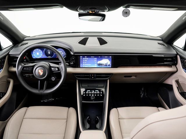 Certified 2025 Porsche Macan Electric image 20