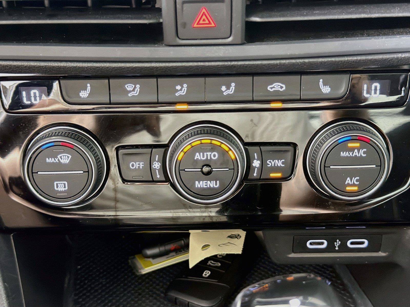 Used 2022 Volkswagen Jetta SE FWD image 14
