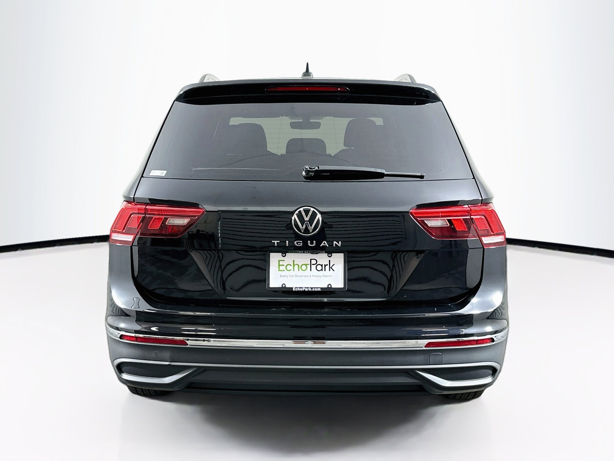 Used 2023 Volkswagen Tiguan S FWD image 7