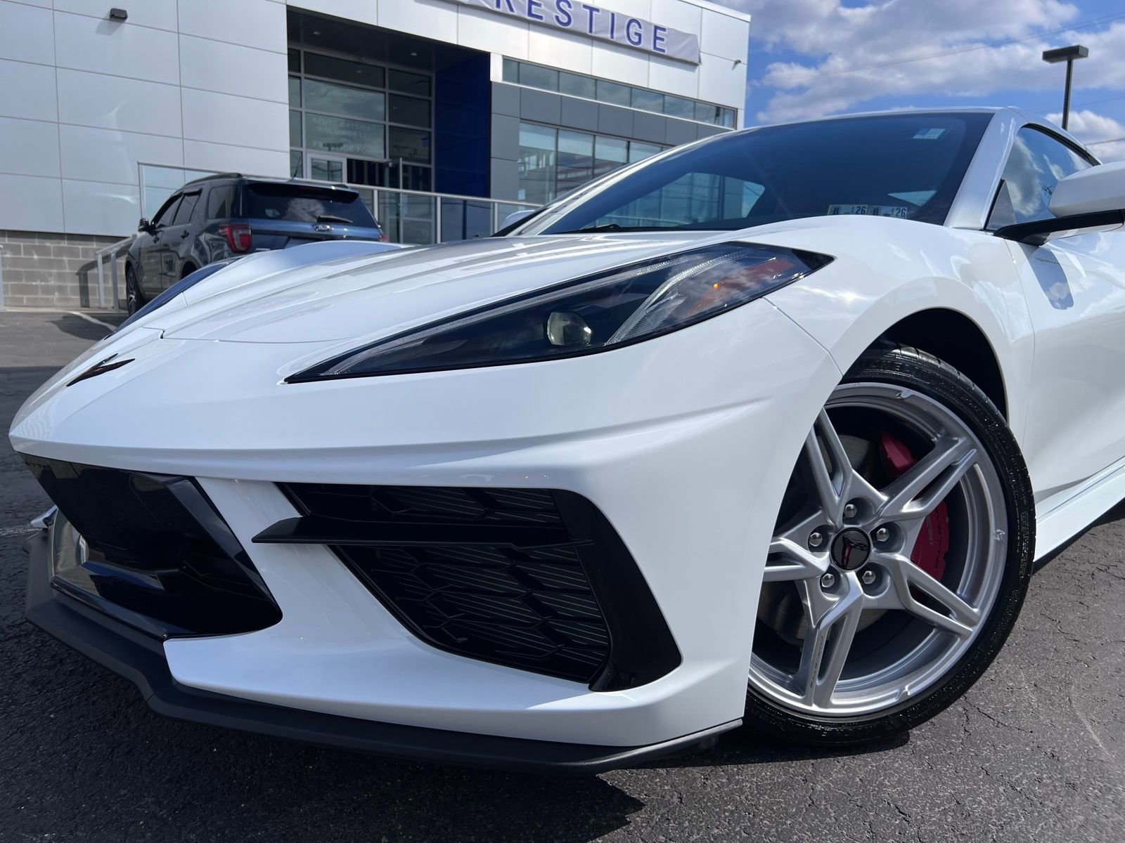 Used 2023 Chevrolet Corvette Stingray Coupe w/ Z51 Performance Package image 3