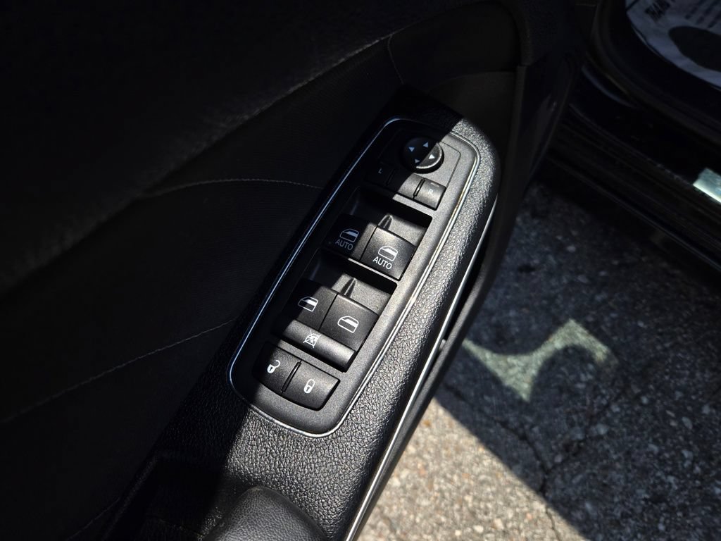 Used 2019 Dodge Charger Scat Pack RWD image 12