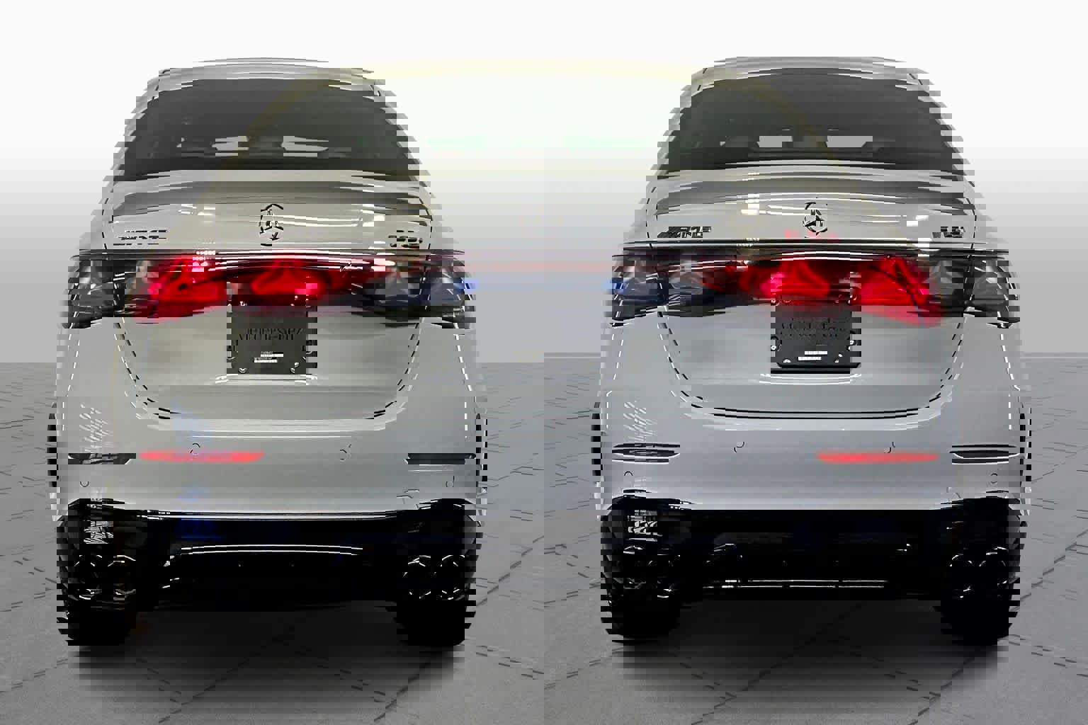 New 2026 Mercedes-Benz E 53 AMG e 4MATIC Sedan image 4