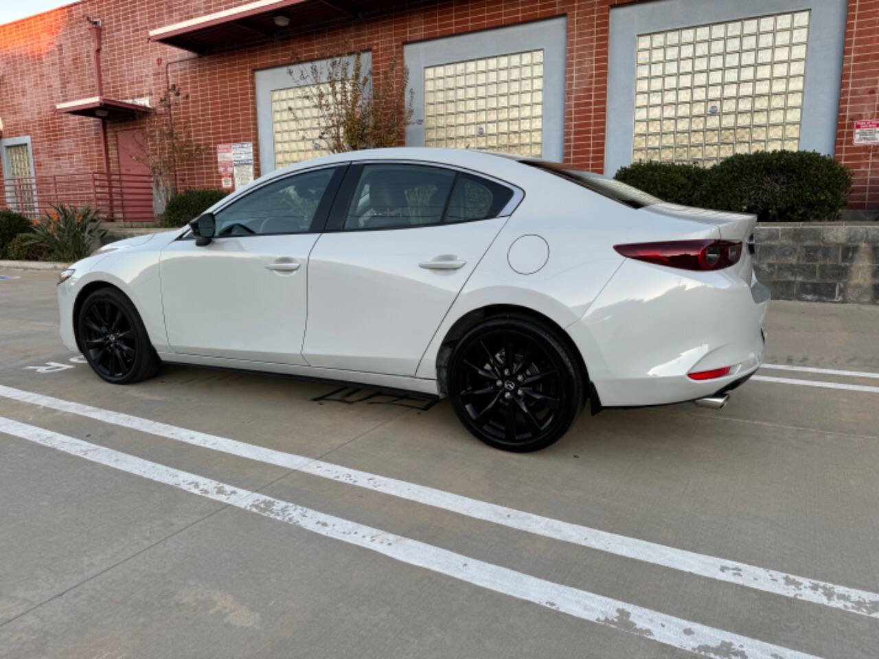 Used 2025 MAZDA MAZDA3 s image 2