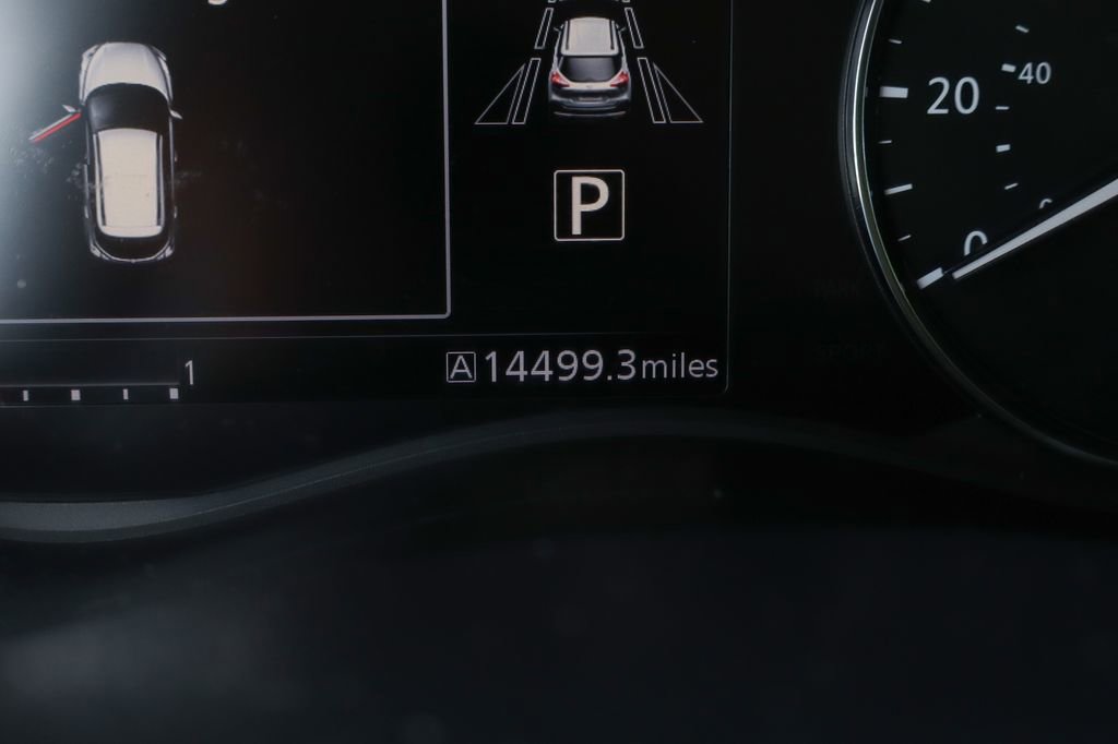 Used 2023 Nissan Kicks SR w/ SR Premium Package FWD image 29