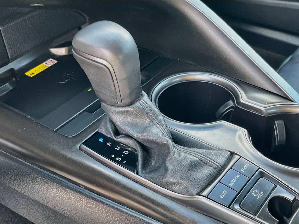 Used 2024 Toyota Camry XSE FWD image 16