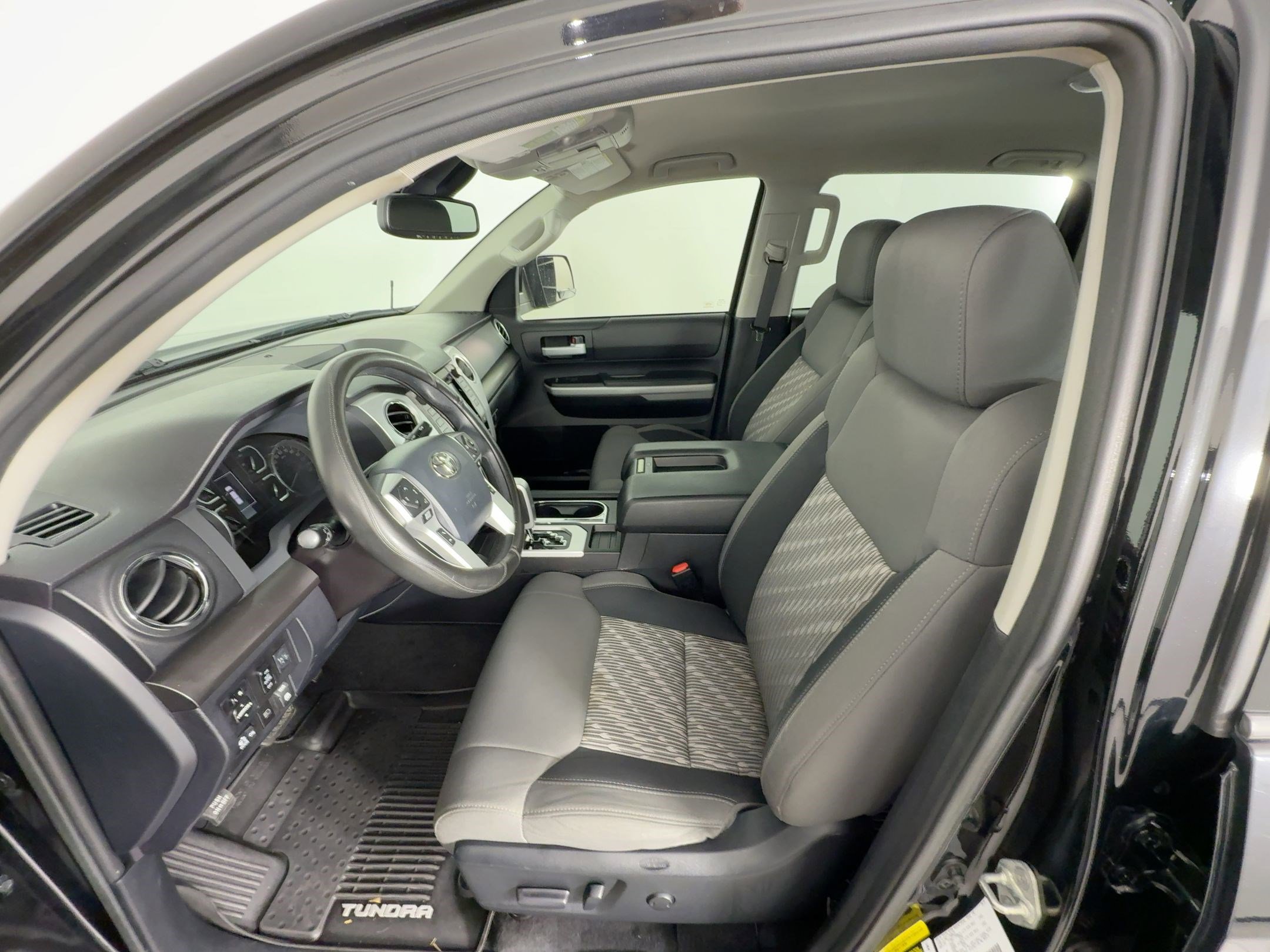 Used 2019 Toyota Tundra SR5 w/ SR5 Upgrade Package image 5