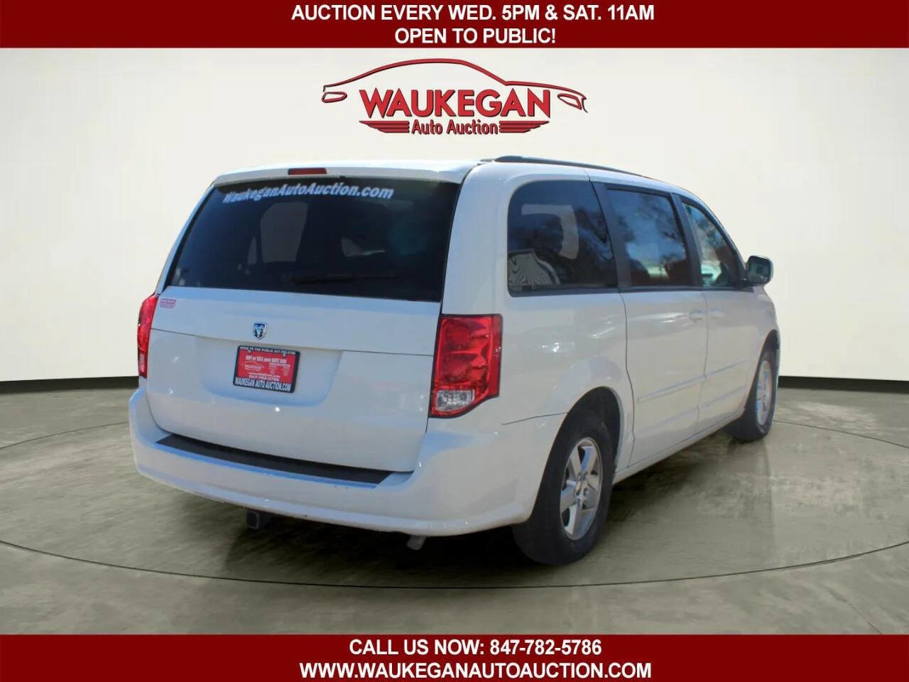 Used 2012 Dodge Grand Caravan SXT image 4