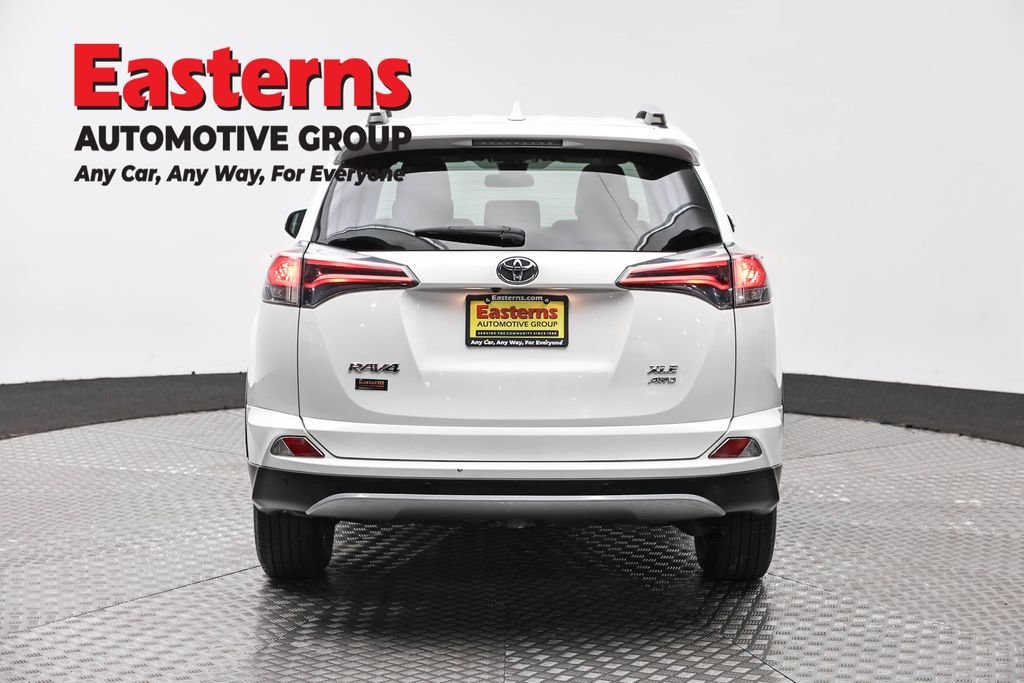 Used 2018 Toyota RAV4 XLE AWD/4WD image 6