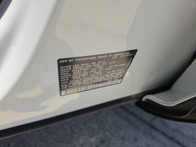 Used 2024 Volkswagen Atlas Cross Sport SE FWD image 33