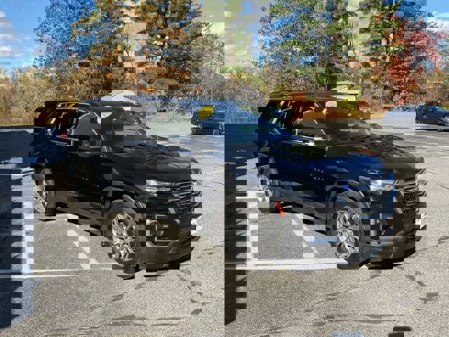 Used 2022 Chevrolet Traverse LT image 5