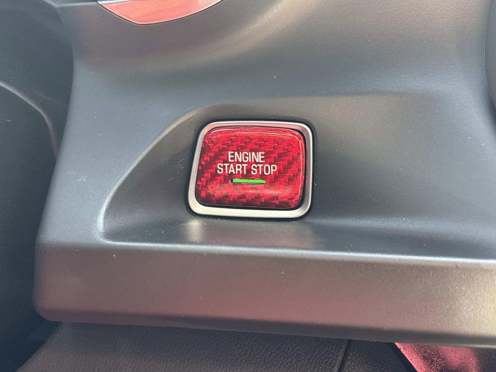 Used 2020 Chevrolet Camaro LT w/ Technology Package RWD image 20