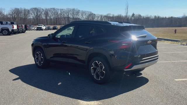 New 2026 Chevrolet Trax LT FWD image 6