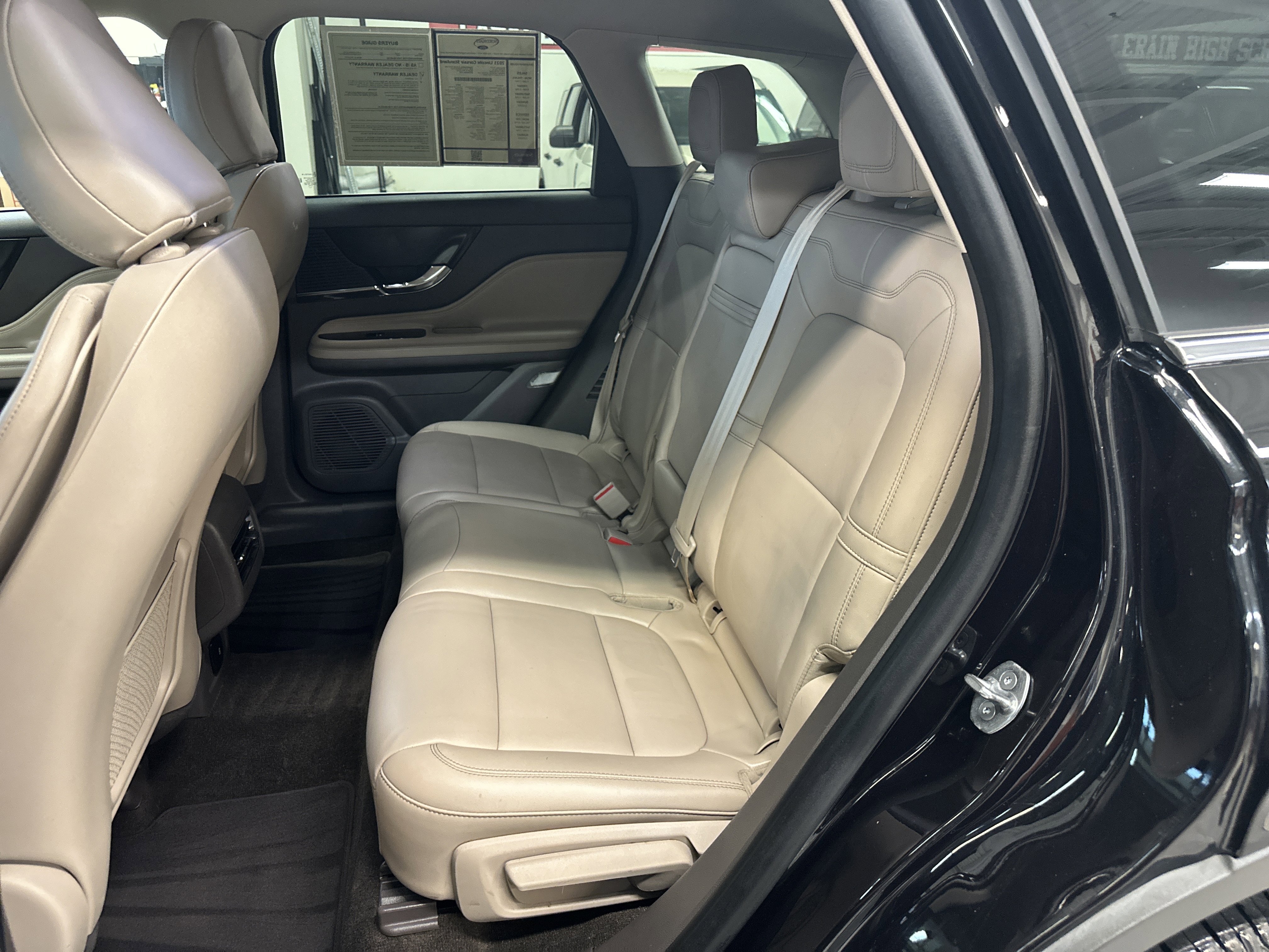 Used 2021 Lincoln Corsair AWD image 5