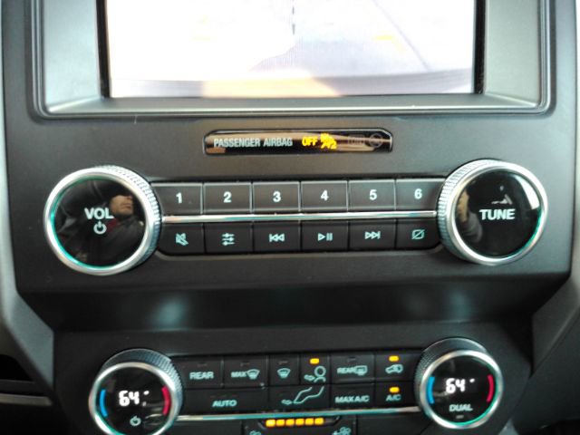 Used 2019 Ford Expedition Max XLT image 46